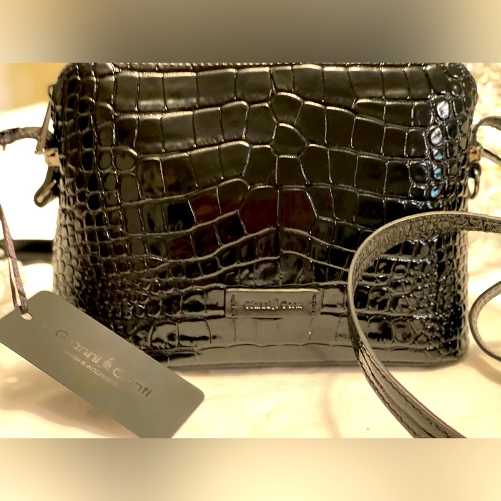 Gianni Conti Black Leather crossbody purse.  NWT Shiny alligator type leather.